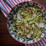 Салат с сельдереем, орехами и пармезаном