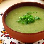 Суп-пюре из зеленого горошка и цукини 