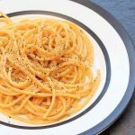 Классические римские спагетти «Качо-е-пепе»